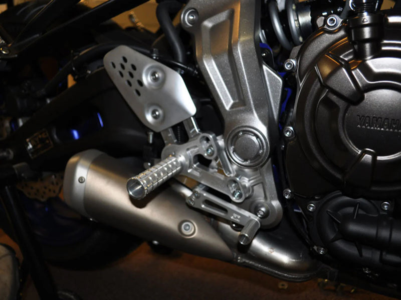 Woodcraft '18 -'24 Yamaha MT-07 / '15 -'17 FZ-07  Rearsets (Silver)