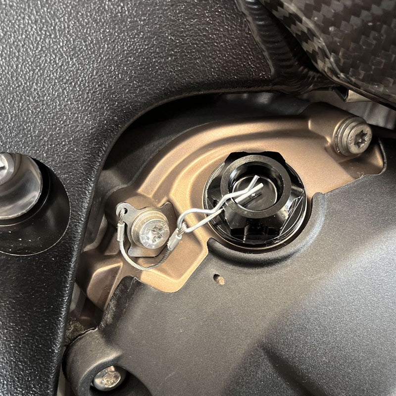 Alpha oil filler plug kit '12-'25 S1000RR / '21-'25 M1000RR / HP4