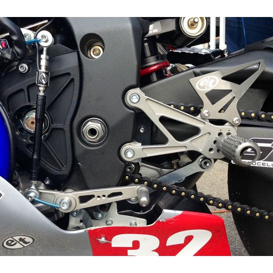 Reposapiés traseros Yamaha R1 2015-Actualidad