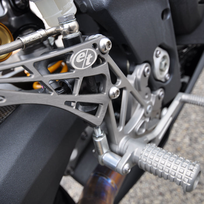 Rearsets Triumph 675R 2013-2019