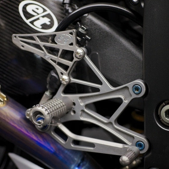 Reposapiés traseros Kawasaki ZX-6/636 2006-Actualidad