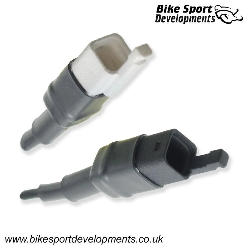 Triumph 765 RS R - 2017 en adelante - 4 funciones - soporte de freno - Stop/Run Start Inicio Lluvia